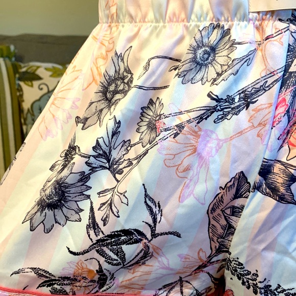 NEW Victorias Secret Silk Luxe Sleep Shorts size Small - Picture 7 of 17